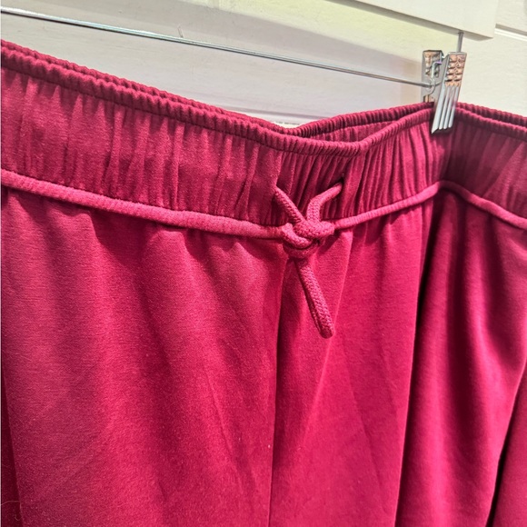 Red Lounge Set - Picture 6 of 9